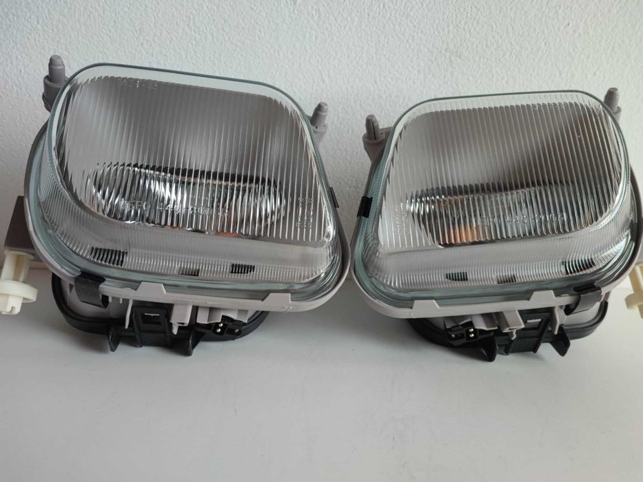 Халогени Мерцедес Е класа 210 W210 Mercedes e 96-99г Нови Стъклени