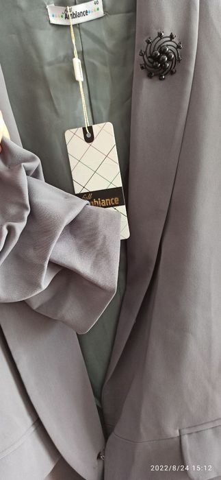 Брючный костюм на весну