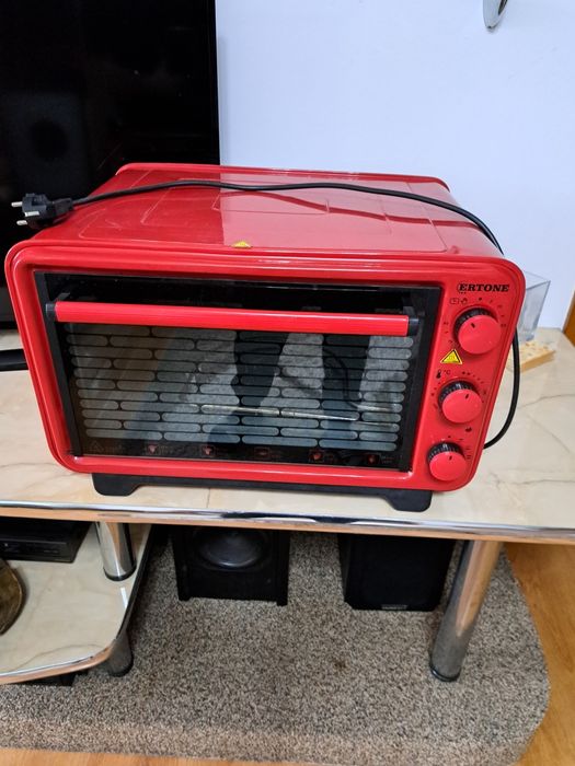 Cuptor electric ERTONE