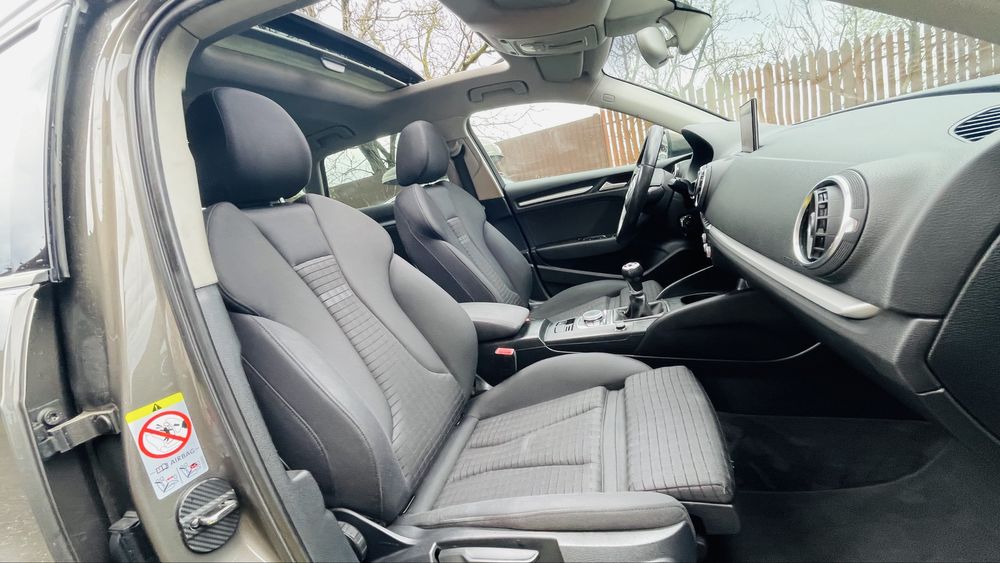 Vand Audi A3 06.2014 S-Line 2.0tdi 150cp Panorama xenon inc scaune mavi pdc