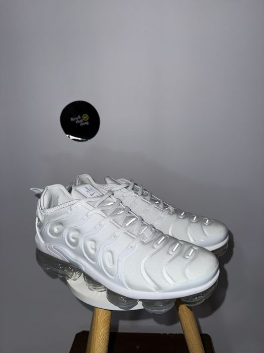Adidasi Nike vapormax albi marimea 42 (jordan,af,j4)