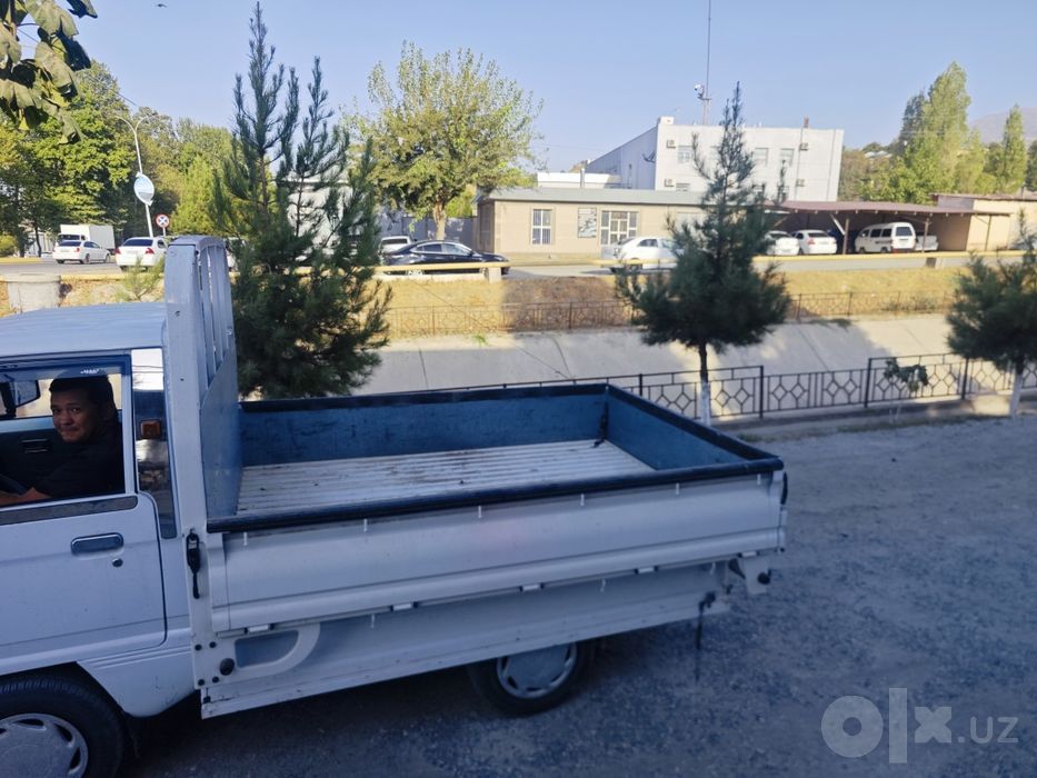 Kia bongo borti sotiladi eni 1.60 sm  uzunligi 2.20  sm