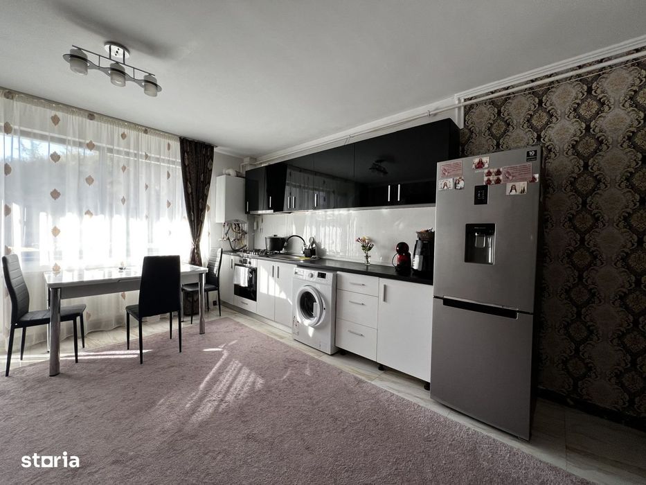 Apartament de 2 camere, 44 mp, parcare, zona Stejarului — fotografia 1