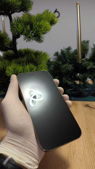 iPhone 14 Pro 256 GB Gold – impecabil, baterie 89%, fără zgârieturi