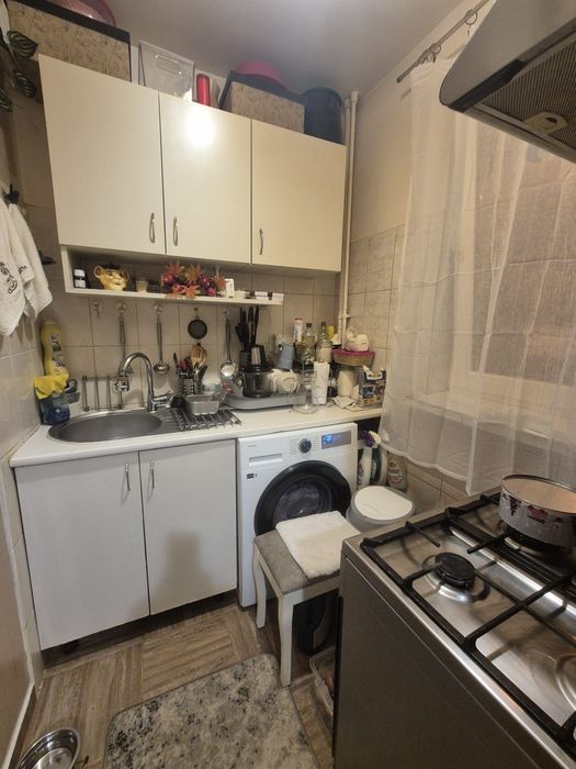 Apartament 3 camere transformat în 2 - Valea Rosie, propietar