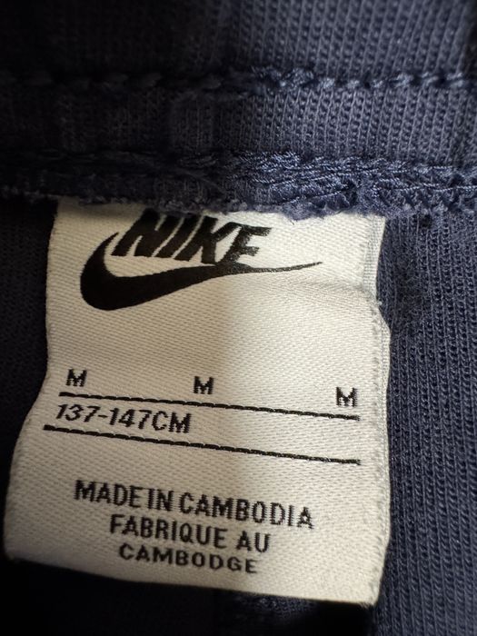 Детско долнище Nike tech fleece 137-147