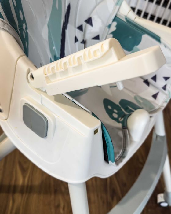 Scaun de masa pliabil SmartVibe cu spatar reglabil si tavita dubla