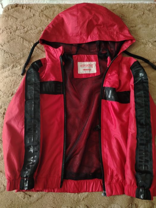 Продам ветровку на мальчика