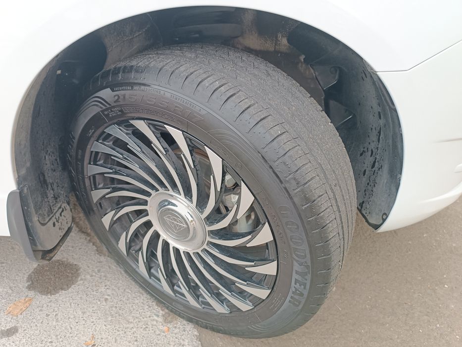 Diska maybach 215/55/17 xolati alo yengi