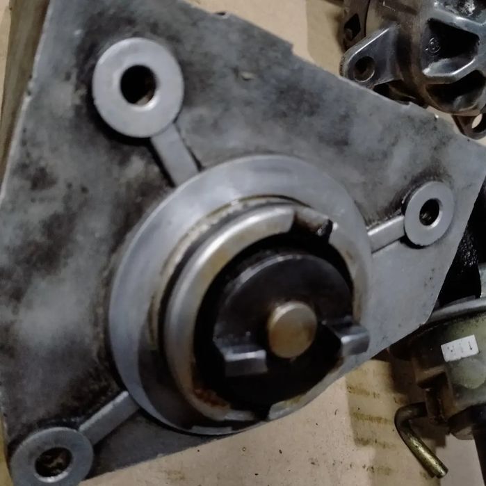 Натяжитель ремня