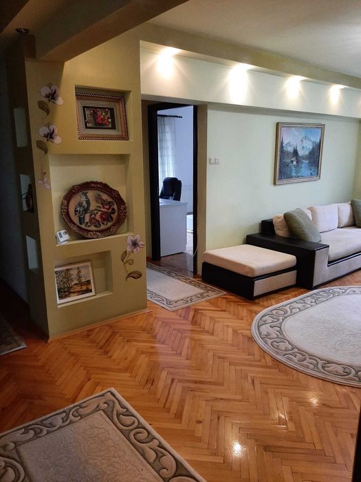 PROPRIETAR inchiriez ap 3 camere Dorobantilor, 80 mp, parcare , The Office, FSEGA, Marasti, Iulius Mall