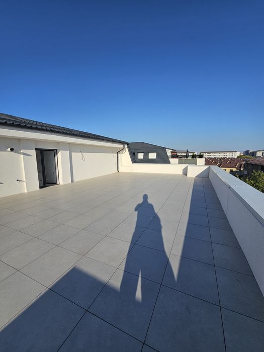 4-Zimmer-Wohnung, 210 m²