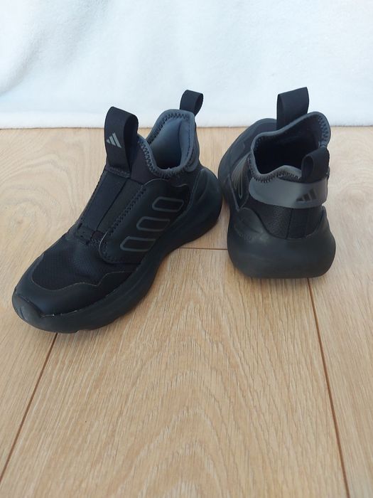 Черни маратонки Adidas #30