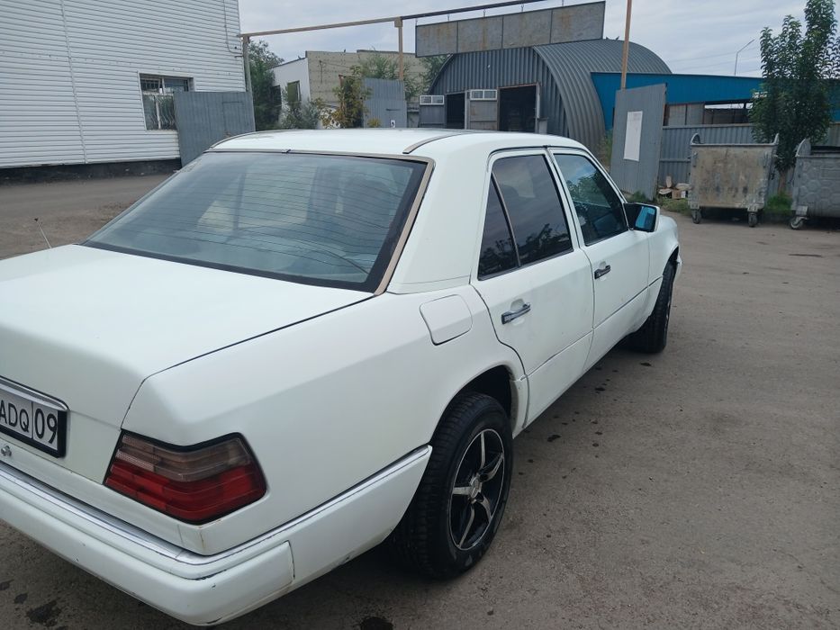 Продам Мерседес  124