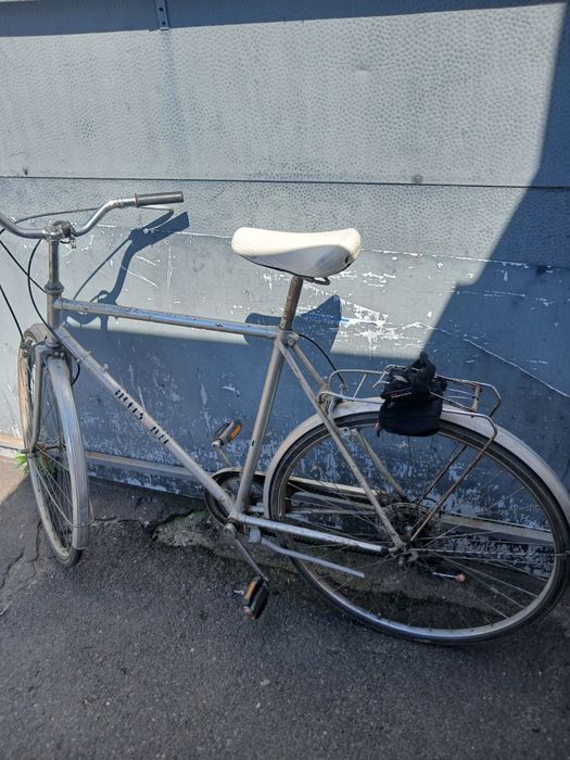 Vand bicicleta adulti .pret 270 lei