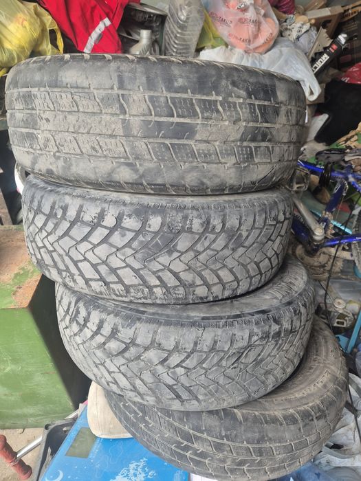 Покрышка 205 × 65 × R15