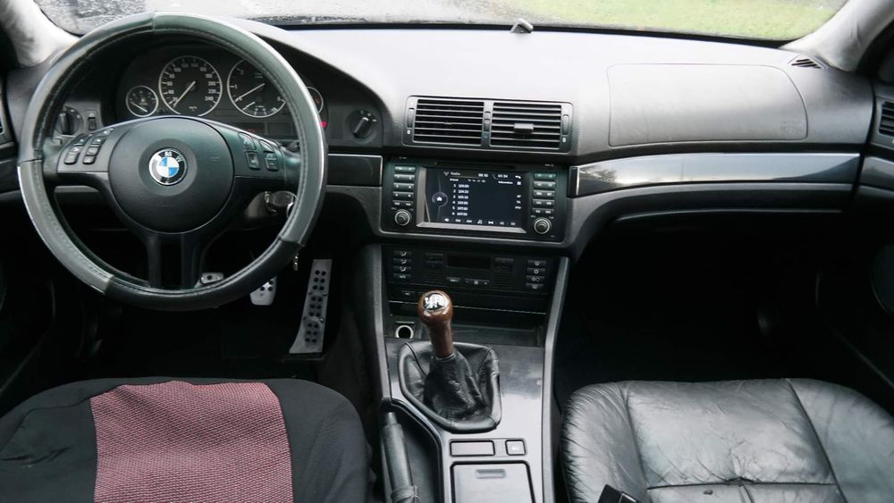 Dezmembrez bmw e39 520 525 530