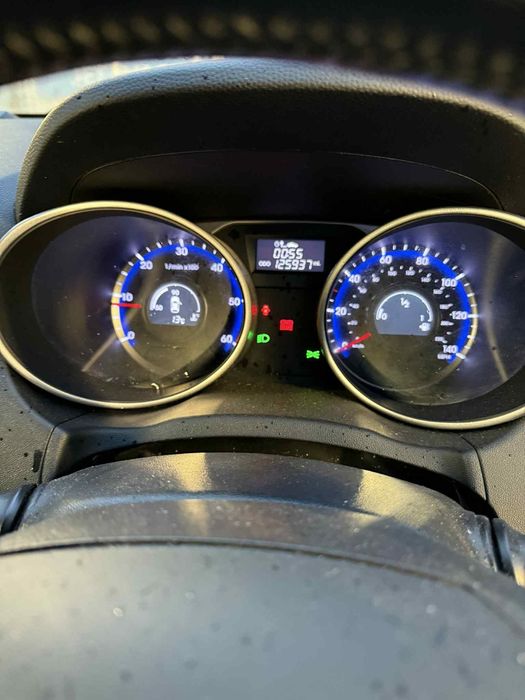 HYUNDAI ix35 2013 — imagine 2
