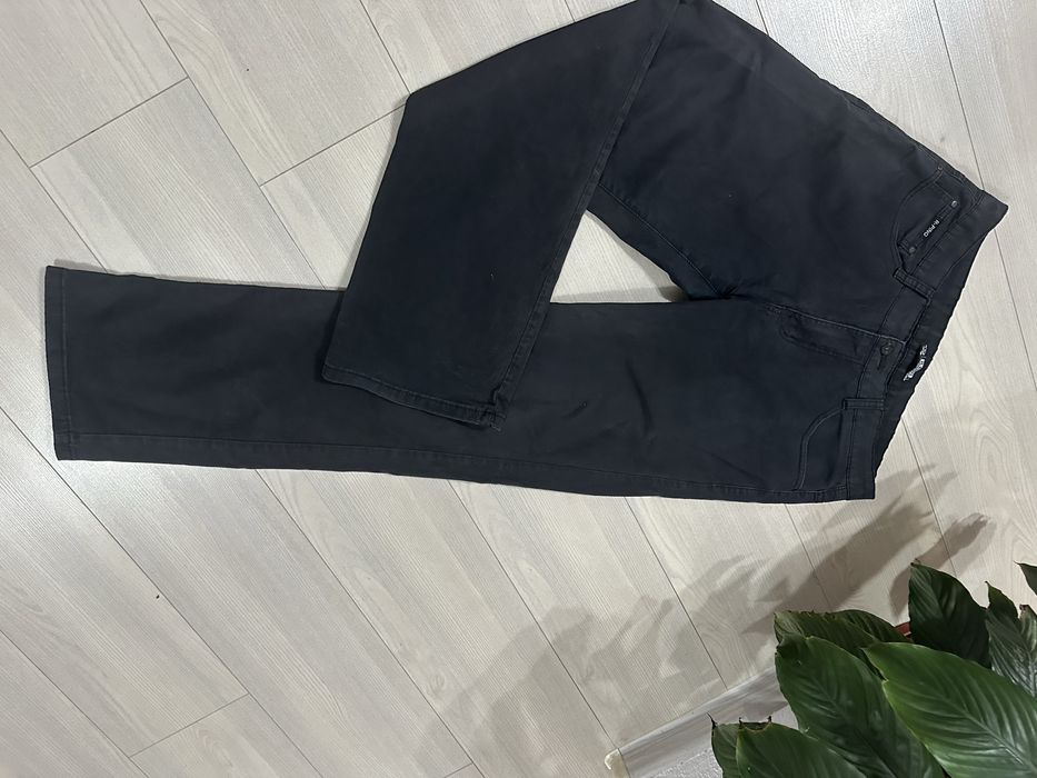 Черни дълги дънки-размер 33