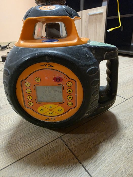 Измервателен уред лазер  Geo-Fennel FL 500HV-G