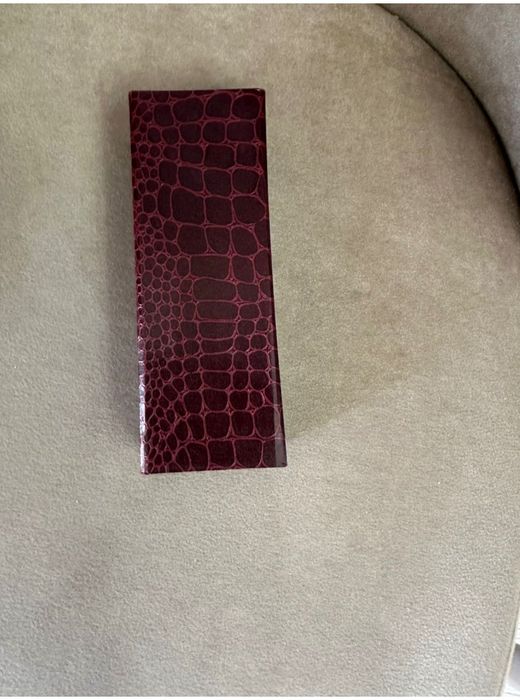 Оправы и чехлы  для очков