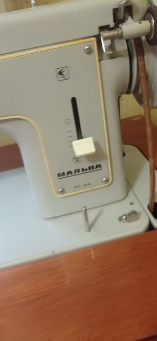 Продам швейнуые машины