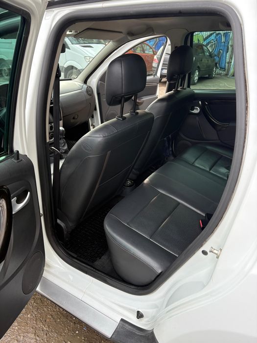 DACIA Duster 2011 — imagine 5