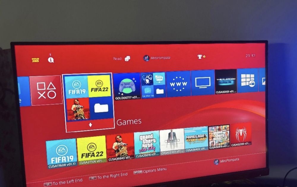 Продавам PS4 1TB