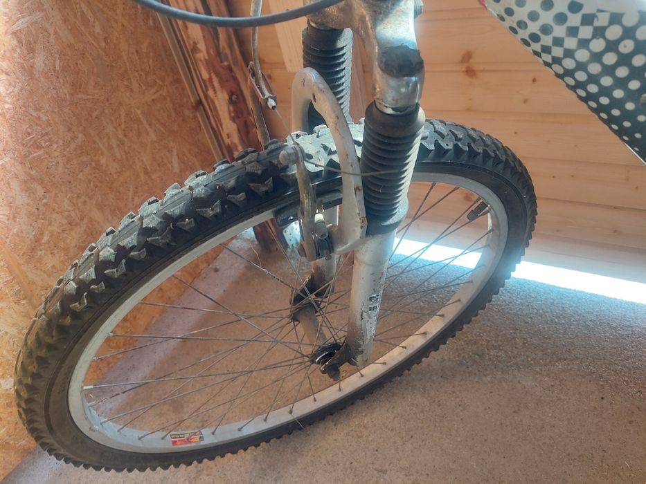 Bicicletă de 12 ani plus