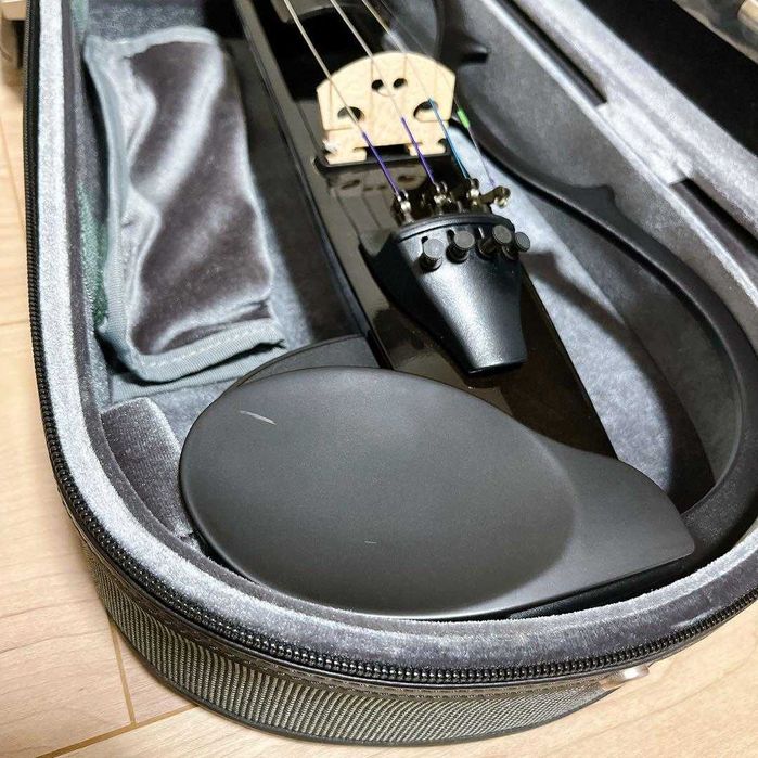 Skripka Yamaha sv120s