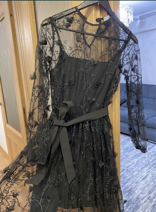 Продам вечерние платья