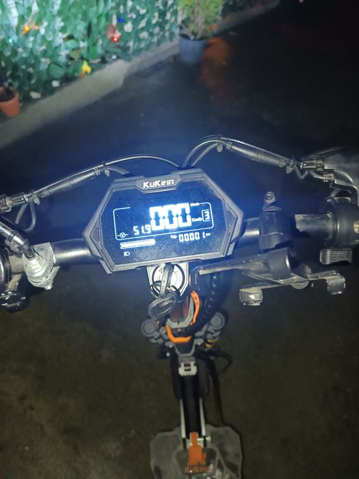 Trotinetă Electrică KuKirin M5 Pro – Putere, Confort și Performanță Of