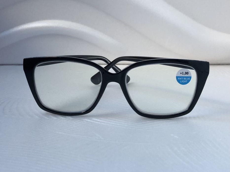 Модерни дамски диоптрични очила /+1.00 - +3.00 /