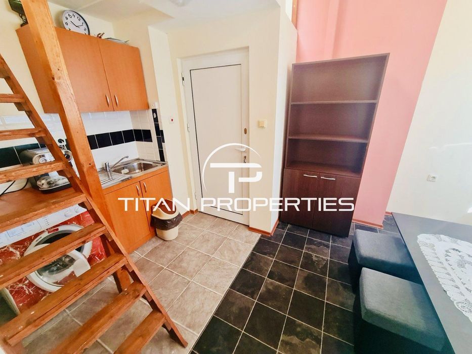 Дава се под наем Мезонет в Бургас, Център - 30 кв.м за 229.5 € - Снимка #2