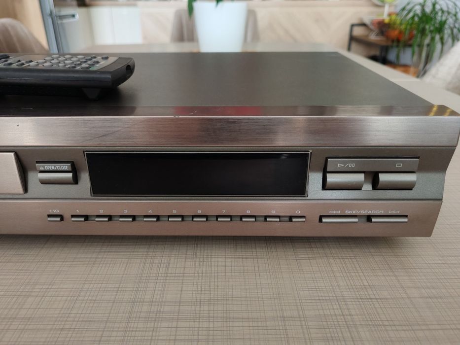 CD плеър  YAMAHA CDX-393 MKII и дистанционно VZ17030