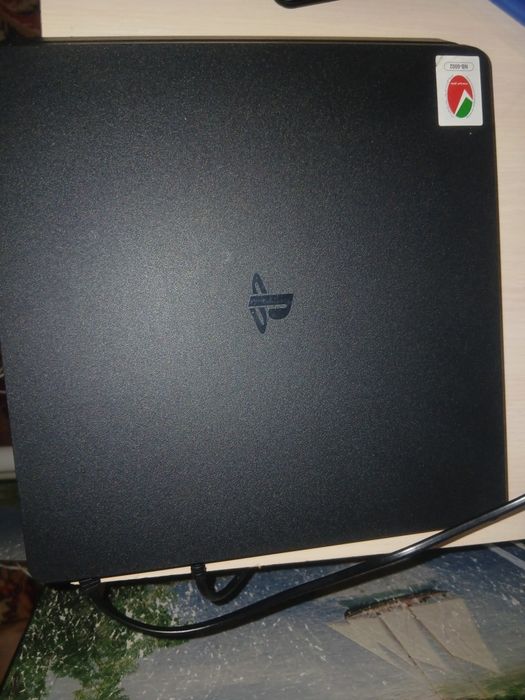 PlayStation 4 slim