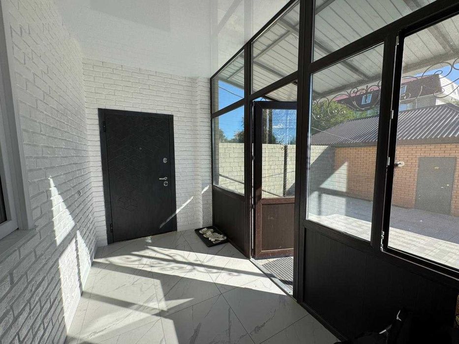 Продам удобный дом в городе