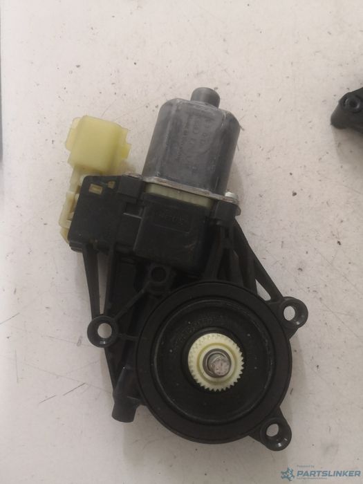 Motoras Macara Geam Dreapta Fata Ford Fiesta Vi [ 2008 - > ] 1.0 (P4Ja