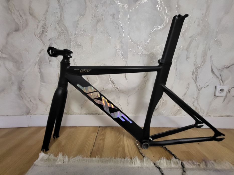 Продам раму Jixf