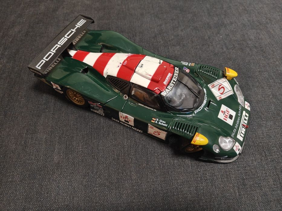 Macheta Maisto 1/18 - Porsche 911 GT1 GTC 1998