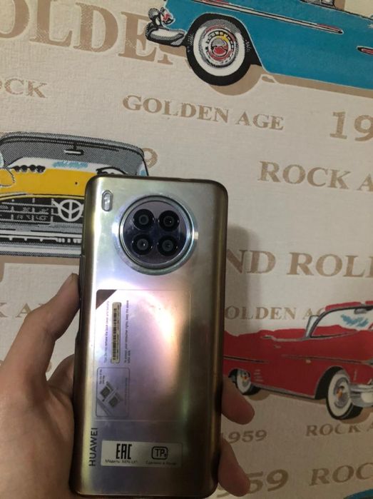 Продам HUAWEI NOVA 8i, 128GB