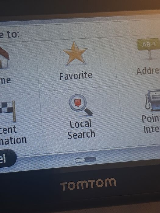 Vând GPS Tom Tom live