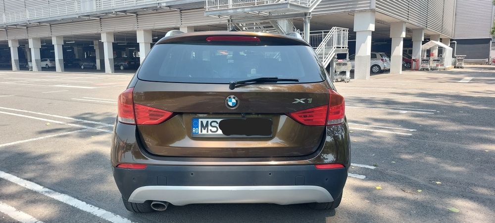 BMW X1 2011 — imagine 5