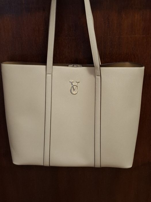 Чисто нова дамска чанта