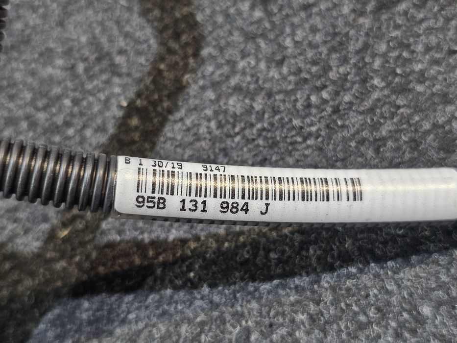 Conducta de dozare pentru injectorul de AdBlue Porsche Macan 95B (2014 - 2018) noua originala