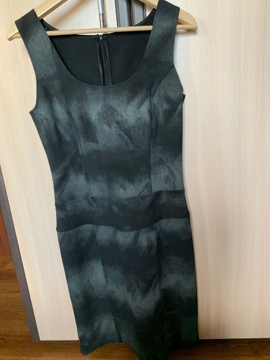 Офис рокля до коляното в сиво и черно без ръкави, 36, блуза сако пола