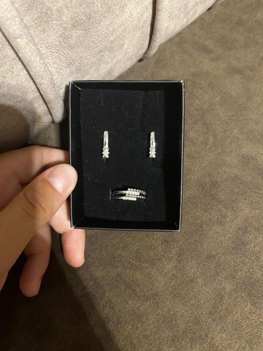 Сребърни обеци и сребърен пръстен