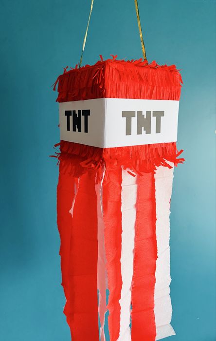 Майнкрафт пинята Minecraft TNT