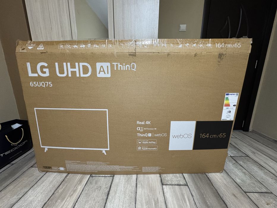 LG UHD AI ThinQ 65” 164cm
