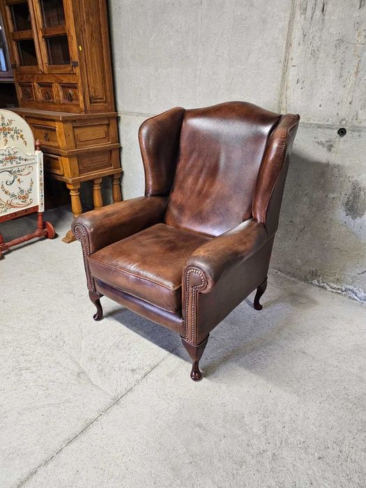 Кресло в стил Честърфийлд (естествена кожа)